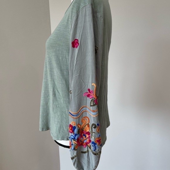 Umgee USA size small long sleeve embroidered blouse casual business work - Picture 8 of 12